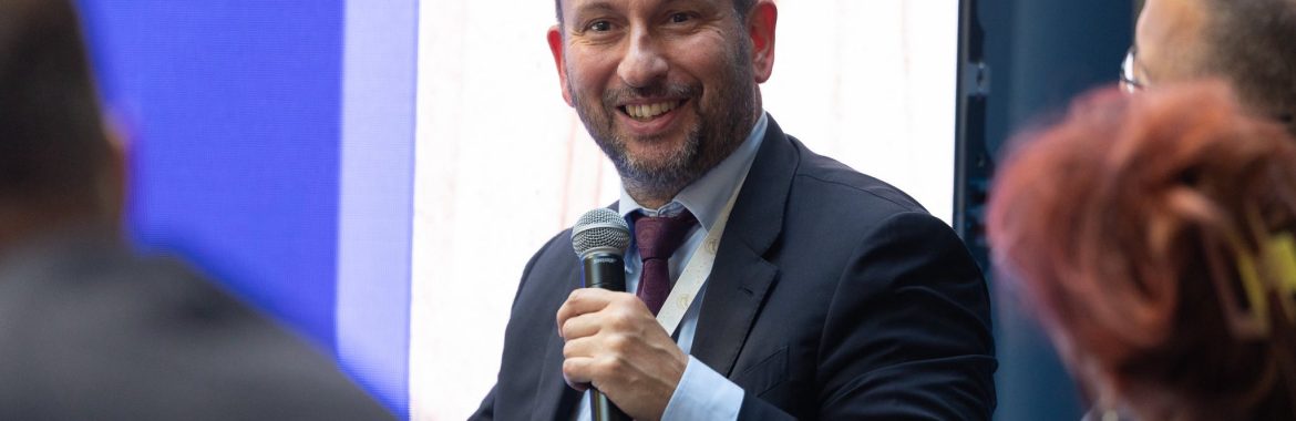 Stabil alapokon épül a jövő