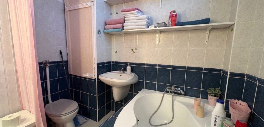 Dunaparti egyedi kialakítású lakás eladó