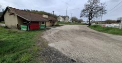 31-es főút mellett, vendéglátó egység, parkolóval, Mendén eladó!