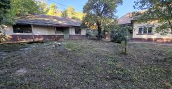 Felújítandó, 3 és fél szobás, családi ház, garázzsal, Úriban eladó!