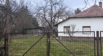 eladó hangulatos parasztház Vésztőn